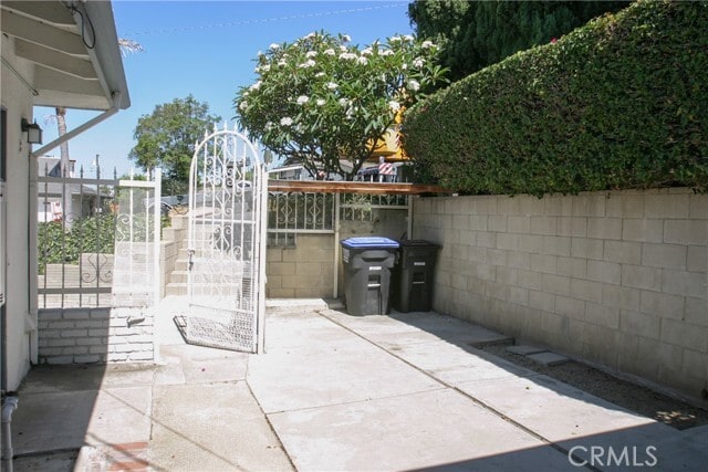 Building Photo - 1232 Dell Dr