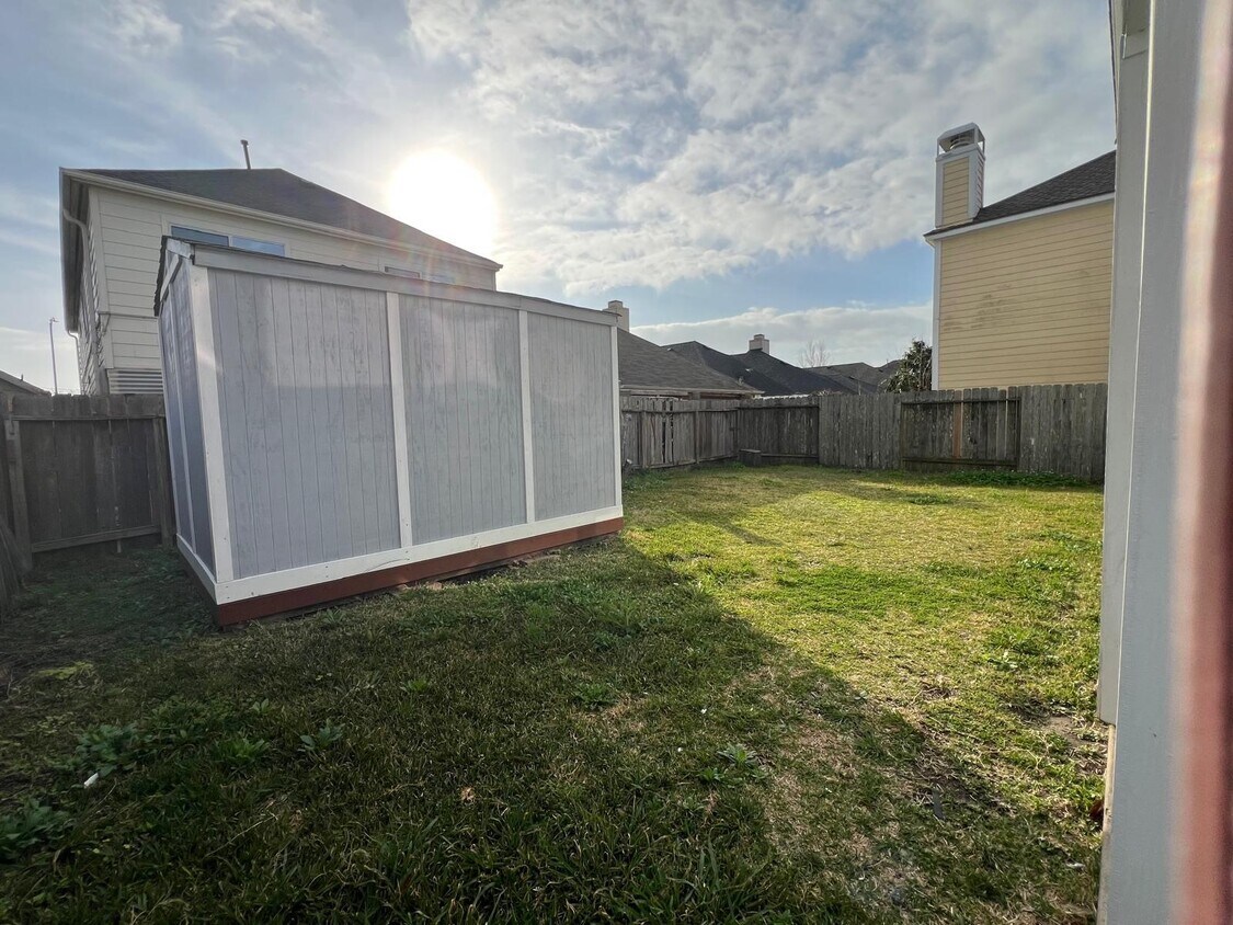 Building Photo - 6319 Sunlit Orchard Dr