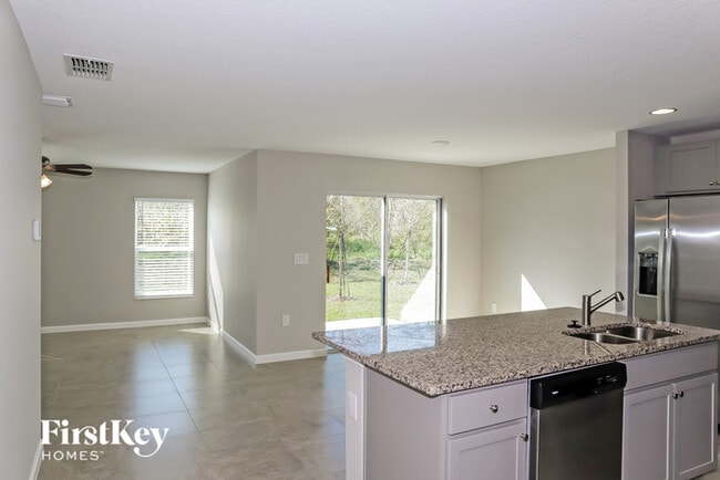 Building Photo - 220 Southern Breeze Lp