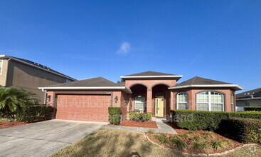 Building Photo - 2009 Country Aire Loop