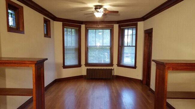 Building Photo - 928 S Euclid Ave