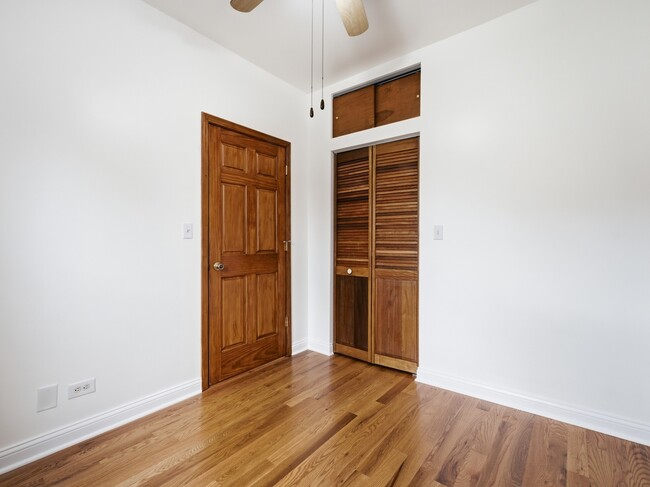Building Photo - 3408 N Springfield Ave