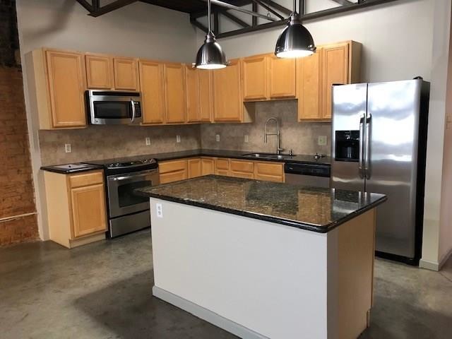 Foto principal - 2700 Live Oak St