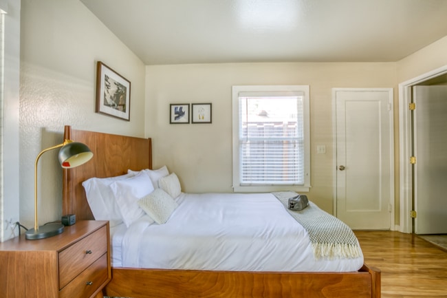 Building Photo - 468 Arleta Ave