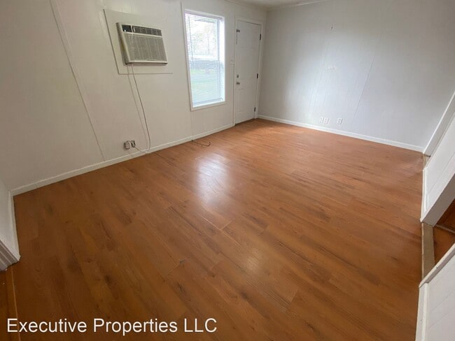 Building Photo - 3 br, 1 bath House - 421 Broussard Road