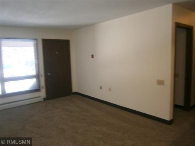 Building Photo - 219 E Clayton Ave