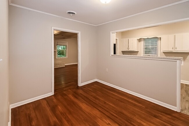 Building Photo - 801 Chatwood St