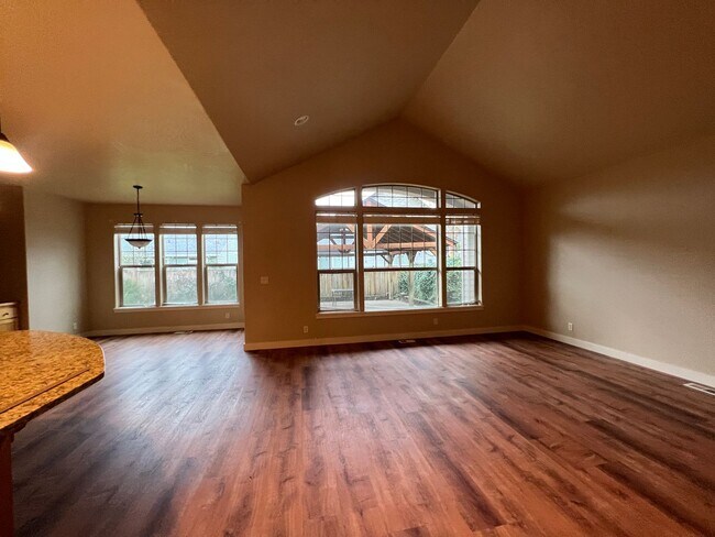 Building Photo - $250.00 Off Move in Costs - Dog Friendly V...