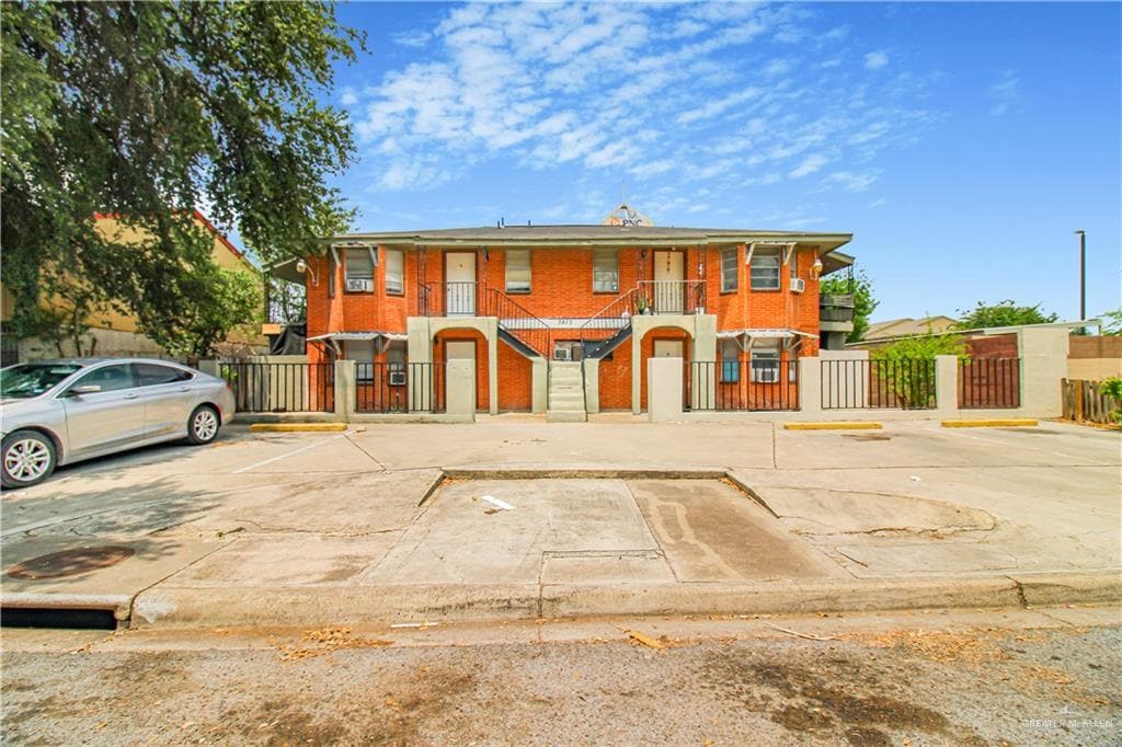 3813 N 8th Ct Unit 3, McAllen, TX 78501 Room for Rent in McAllen, TX
