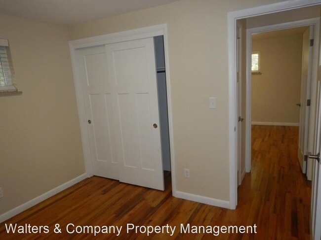 Building Photo - 3 br, 1 bath House - 4216 Zuni Street