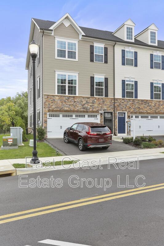 Building Photo - 1716 Atlas Dr