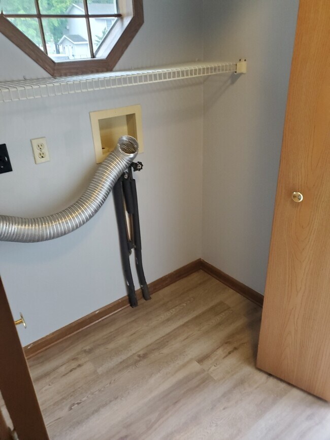 Foto del edificio - 1273 Kloap Rd