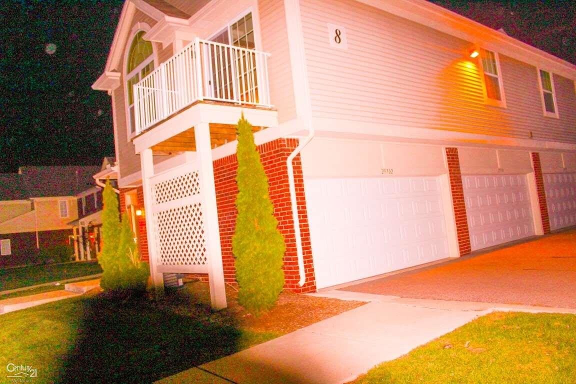 Primary Photo - 29702 Fox Run Cir