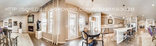 Foto del edificio - Elegant Calmante Executive Townhome