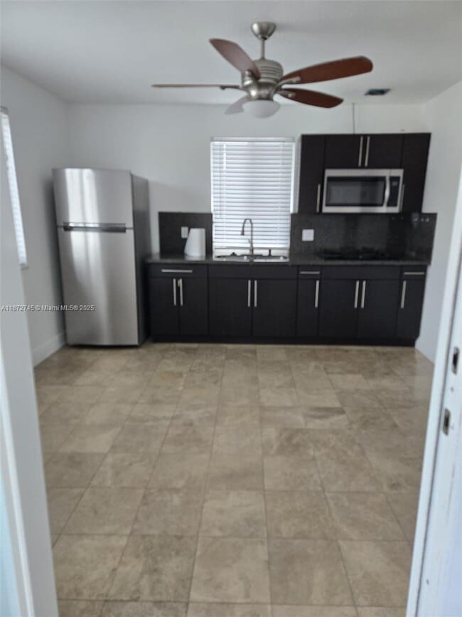 Building Photo - 13376 SW 46th Ln