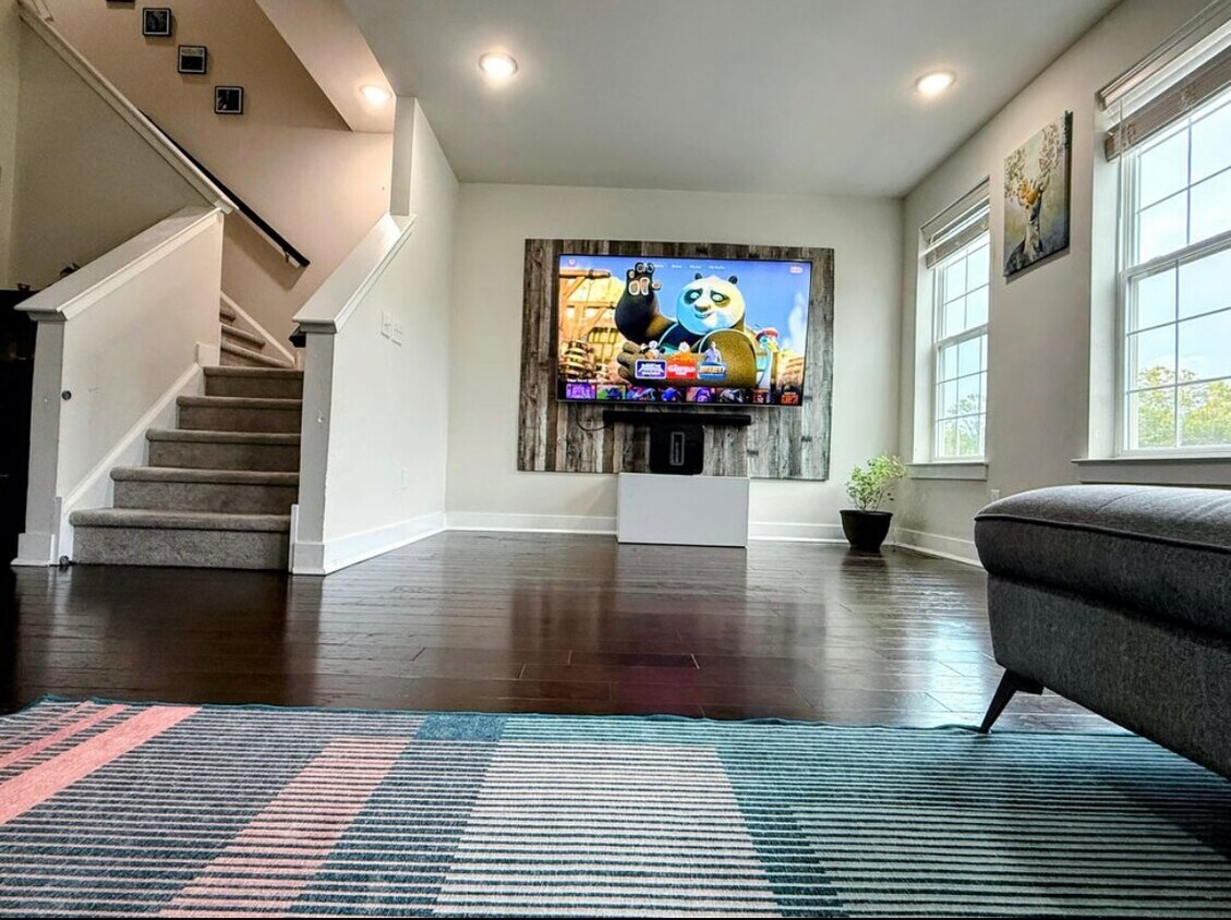 Foto principal - 119 Livingston Ln