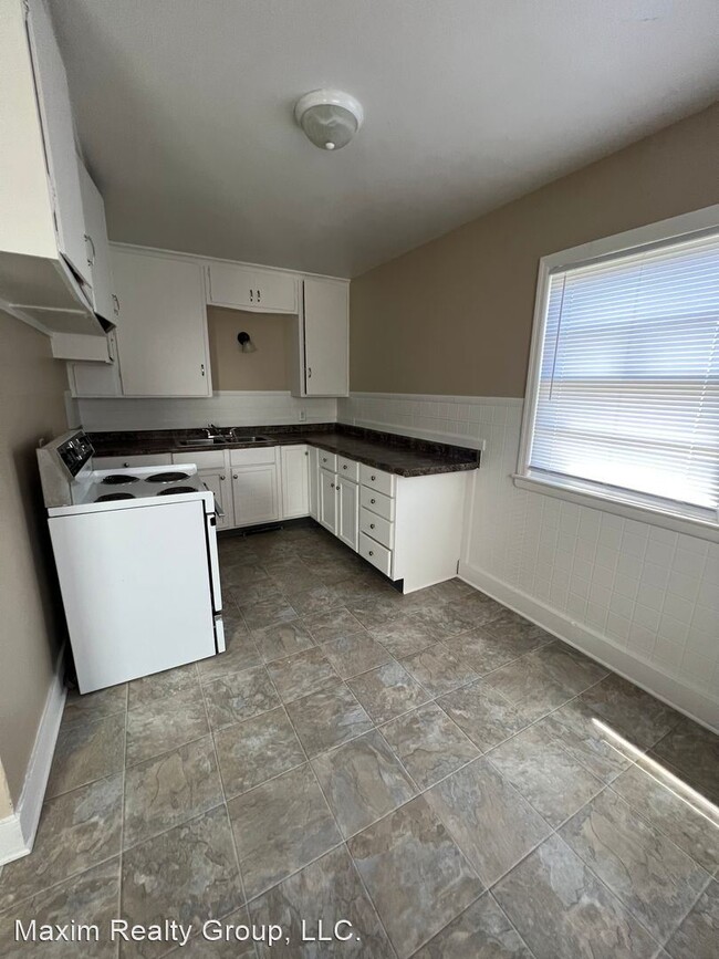 Foto del edificio - 3 br, 1 bath House - 3819 CORBY ST