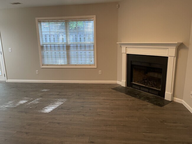 Family room - 1135 Nashboro Blvd