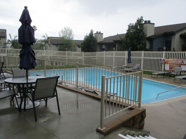Building Photo - Mission Valley Newly Remodeled 2 Bdr 2 Bat...