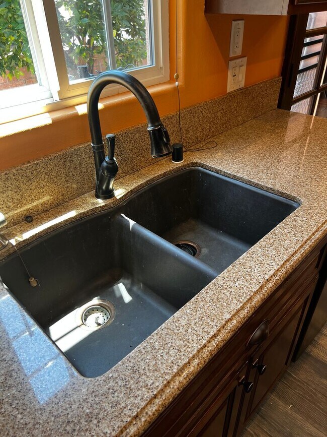 Foto del edificio - Beautiful Spanish Style 1 Bed 1Bath Home f...