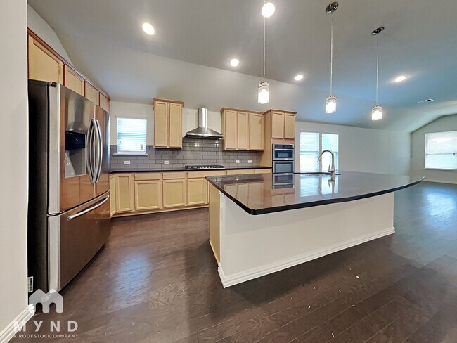 Foto del edificio - 4916 Meadow Falls Dr