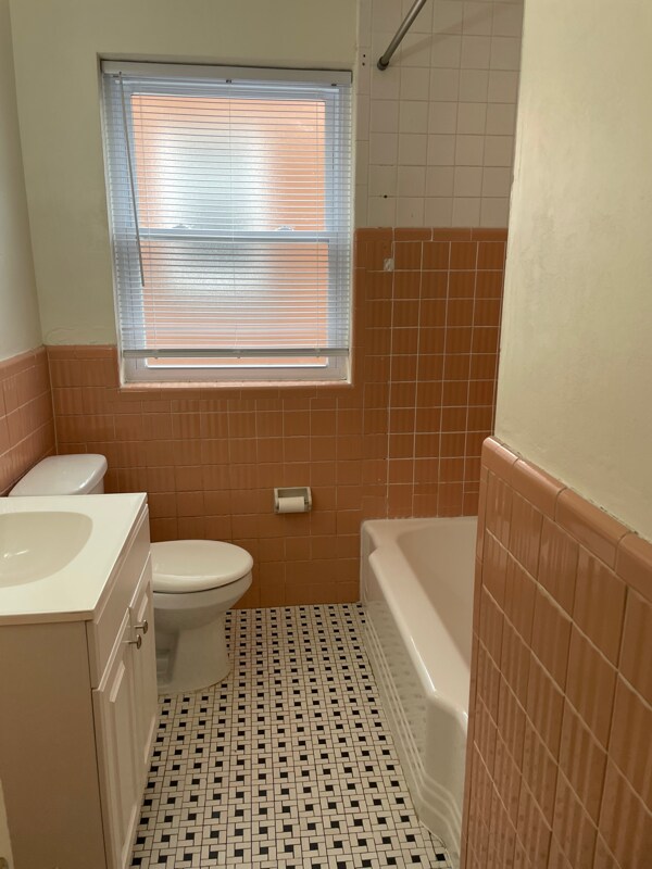 Building Photo - 45 Brighton Way