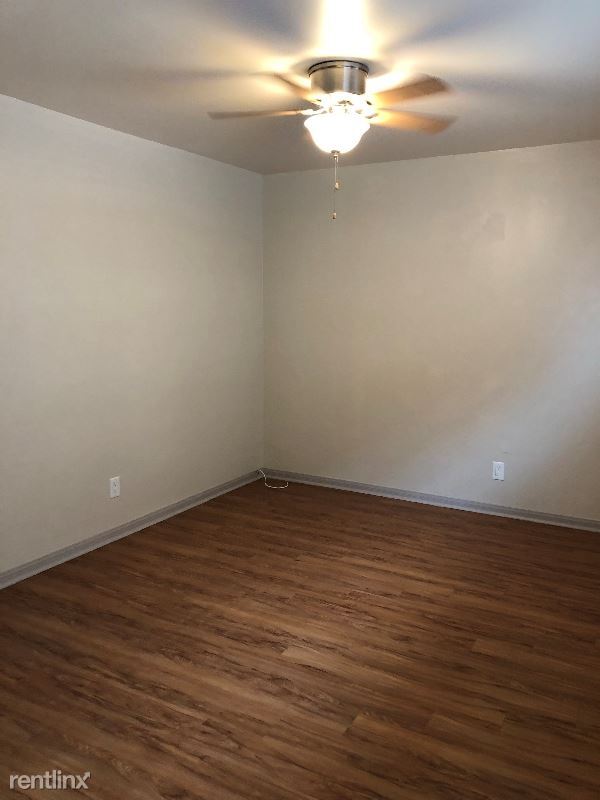 Foto del edificio - 1 br, 1 bath Apartment - 365 H St K Unit K