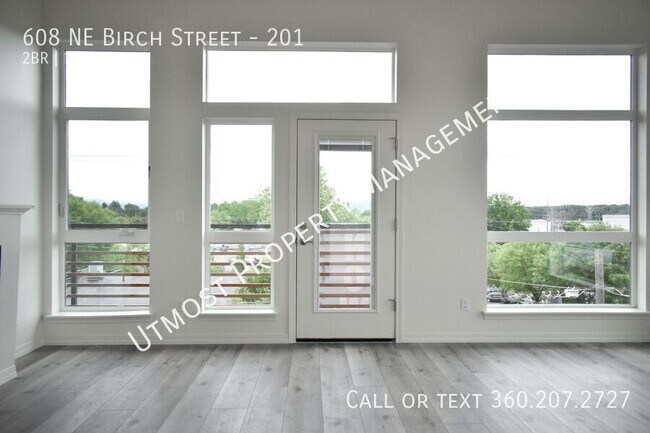 Foto del edificio - 608 NE Birch St