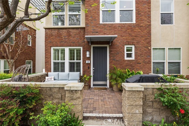 Building Photo - 13 Brownstone Way