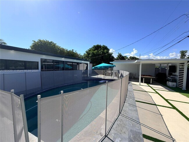 Foto del edificio - 8721 SW 191st St