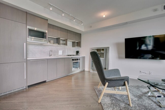 Photo du bâtiment - 30 Smithe St