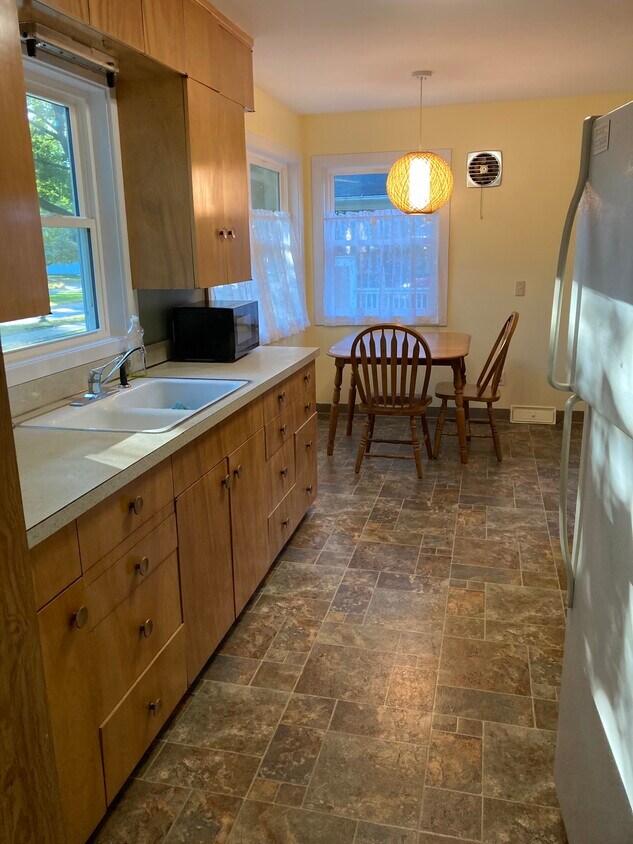Foto principal - 1204 Hill Ave