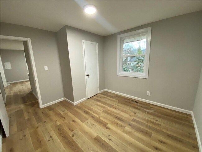 Foto del edificio - 951 Tilden St NW