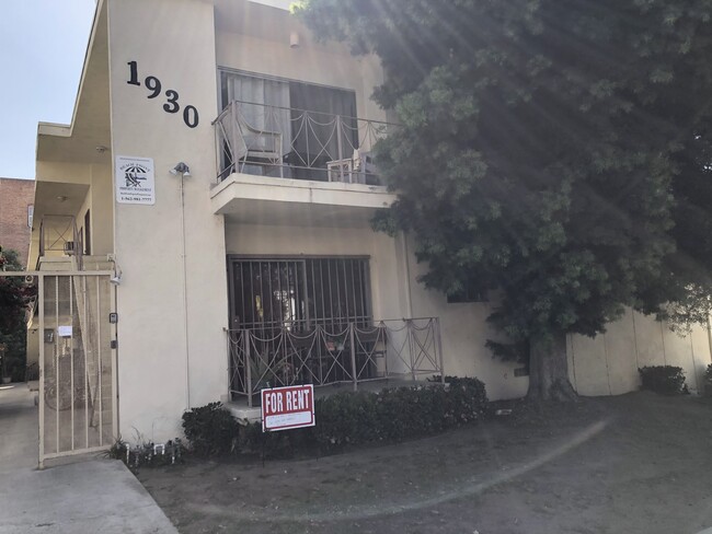 Building Photo - 1930 Tamarind Ave