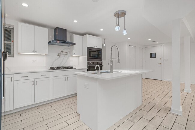 Foto del edificio - 2203 W Giddings St