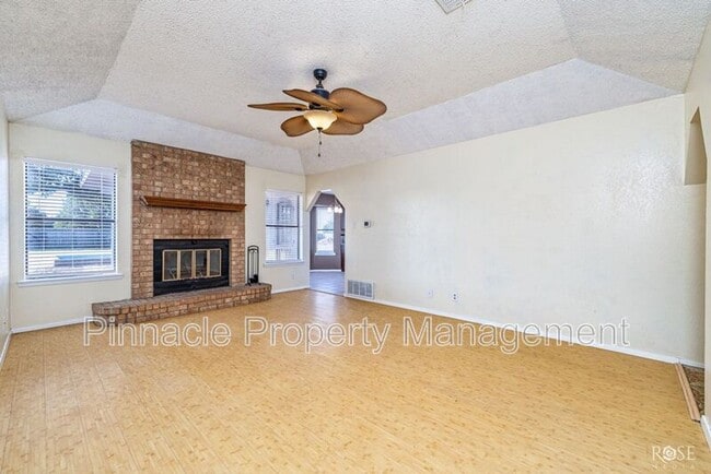 Building Photo - 1013 Scott Ln