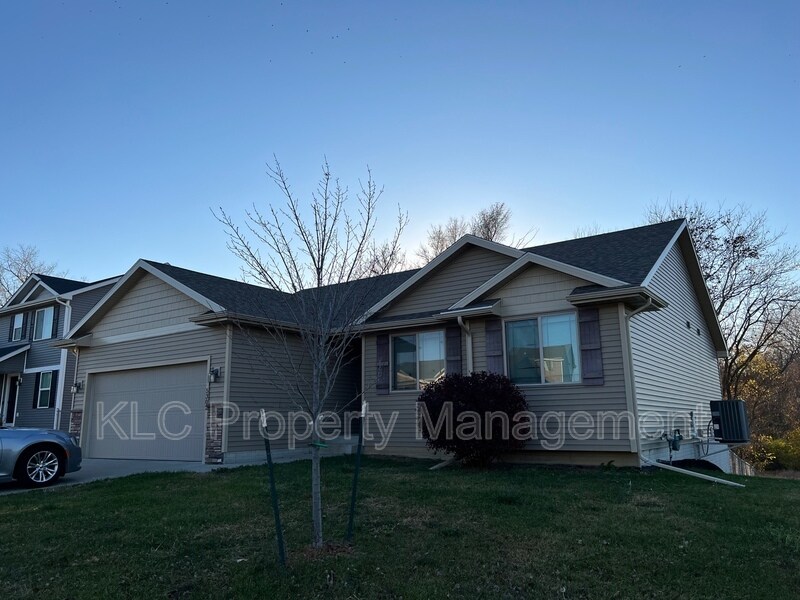 Foto principal - 5302 SE 24th St