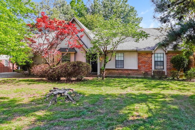 Building Photo - 6779 Cleary Dr