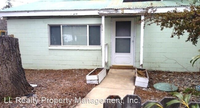 Building Photo - 166 Ponderosa Dr