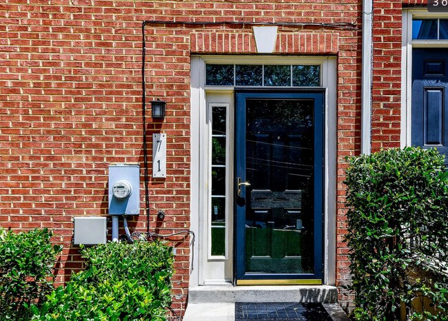 Foto del edificio - 71 Danbury St SW