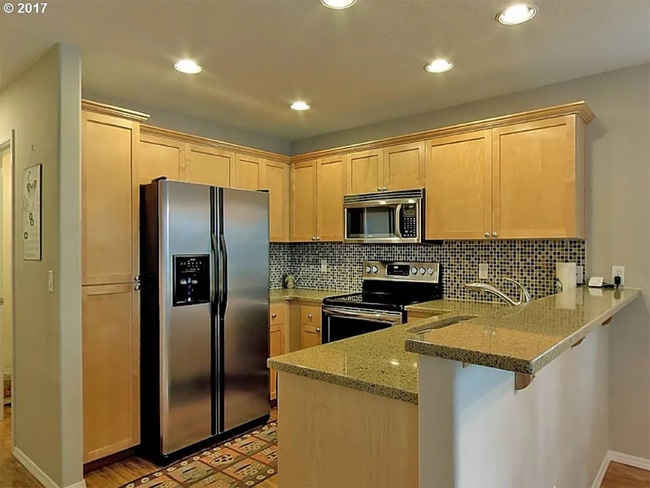 Building Photo - 6507 NW Mcgregor Terrace