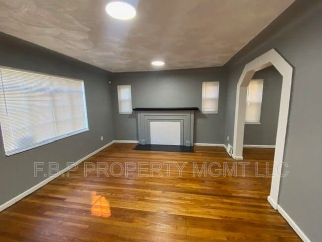 Building Photo - 14914 Marlowe St
