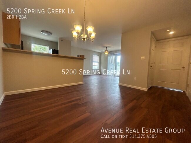 Building Photo - Beautiful 2 bedroom, 2 bath Springhurst condo