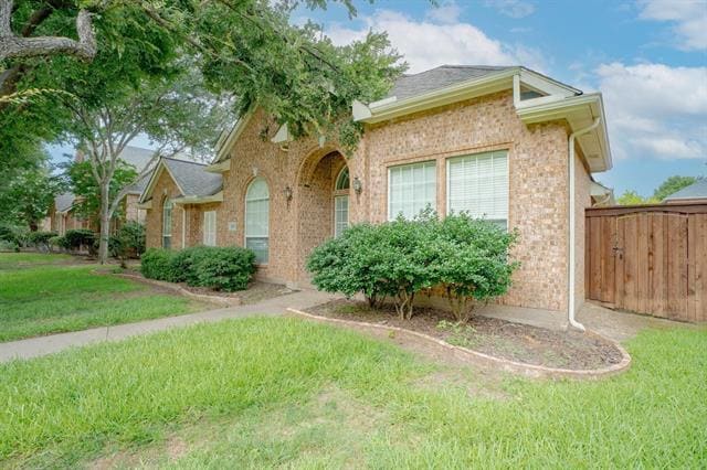 Building Photo - 8479 Firewheel Ln