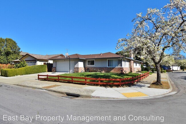 Foto del edificio - 3 br, 2 bath House - 2685 Cabot Ct.