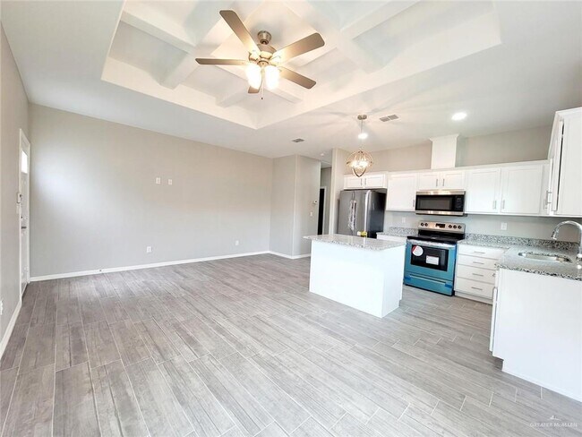 Building Photo - 2105 Stauffers St