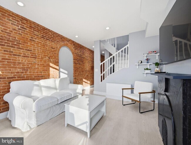 Foto del edificio - 1015 Riverside Ave