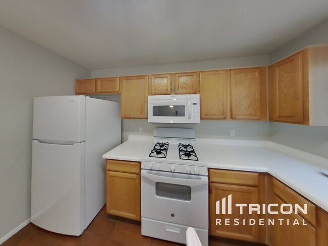 Foto del edificio - 8566 W Denton Ln