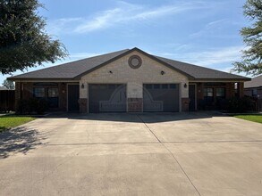Building Photo - 5508 Aquarius Dr