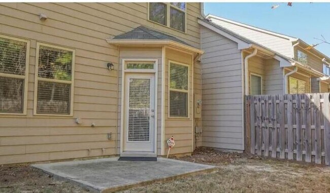 Foto del edificio - 2830 Cooper Brook Dr